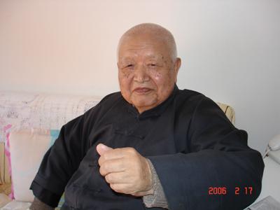 点击新窗口打开大图